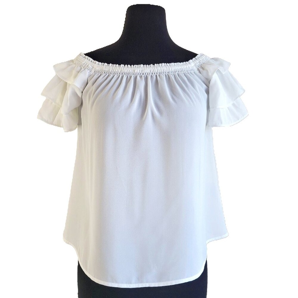 Off the Shoulder Ruffle Trim White Top short sleeve Women Medium